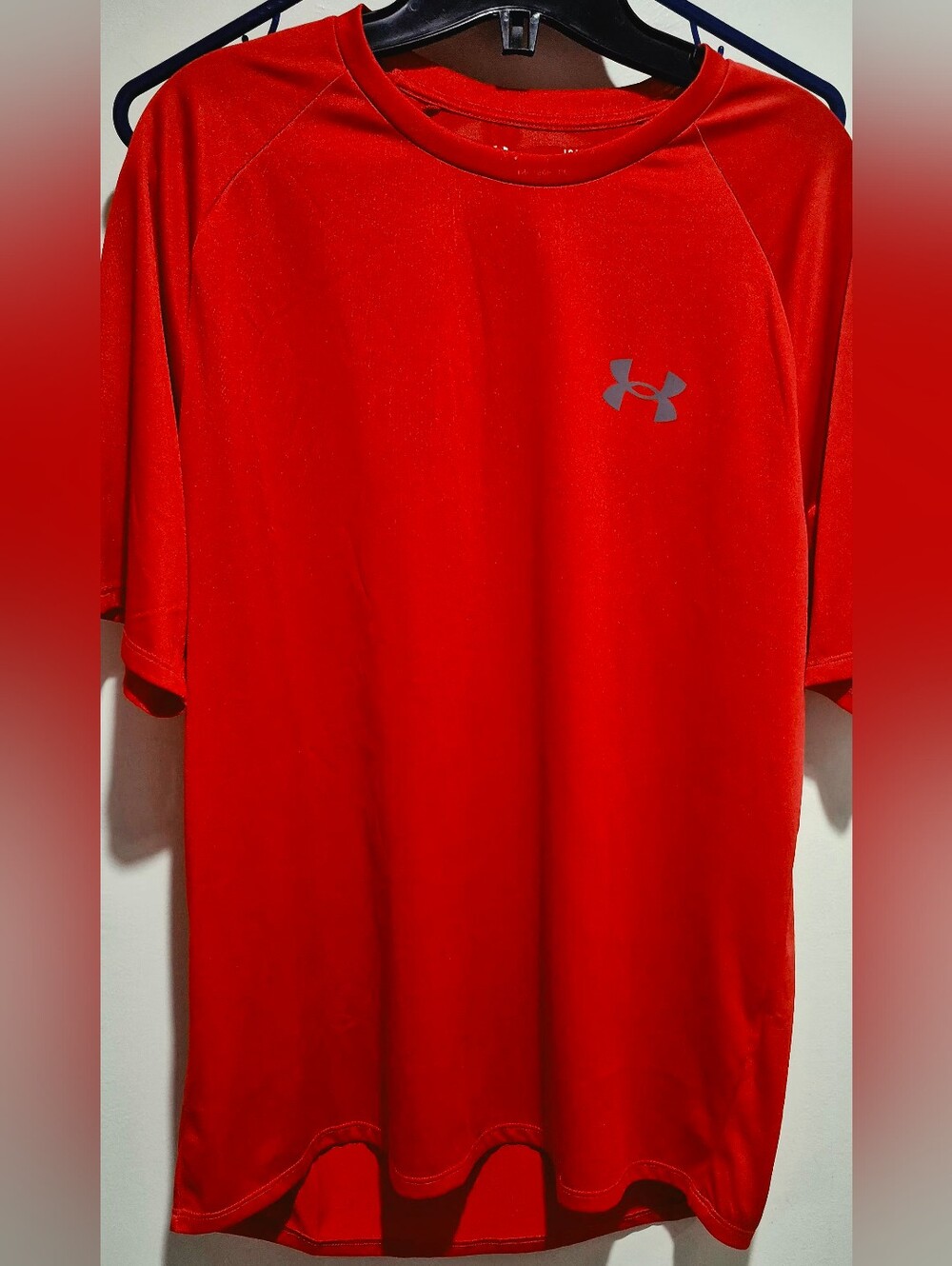 Mens Large Red Tshirt